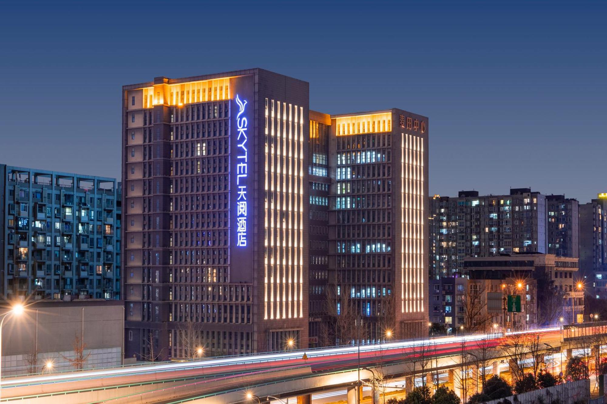 Skytel Hotel Chengdu Zewnętrze zdjęcie